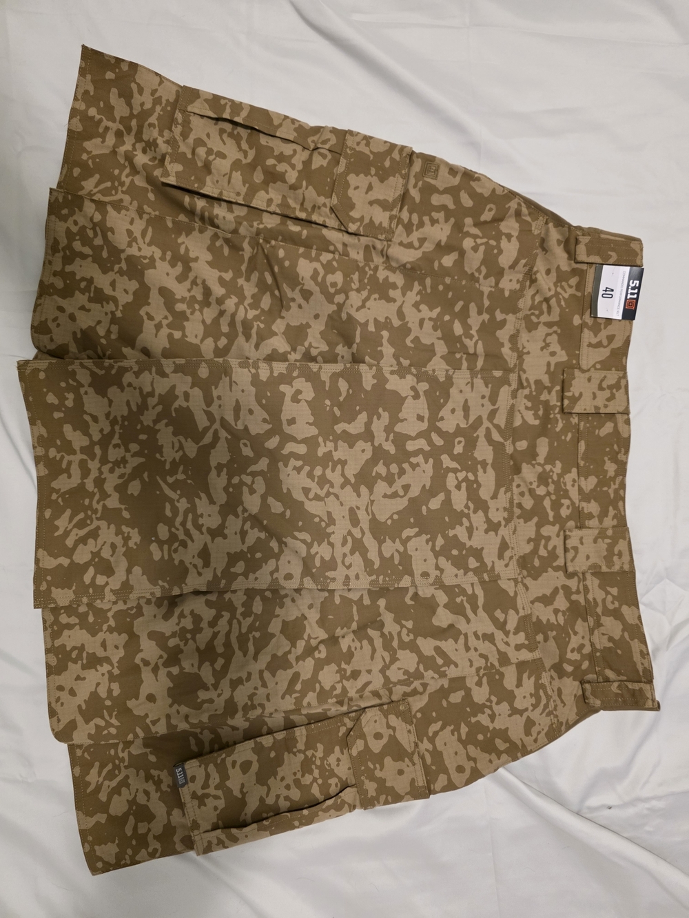 5.11 Tactical Men's Cargo Kilts -size 40 Desert Tan Camo